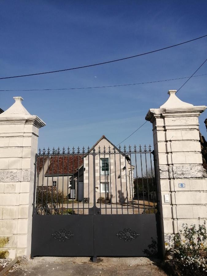 Le Clos Des Augers. Chambre Descartes Azay-sur-Cher 外观 照片